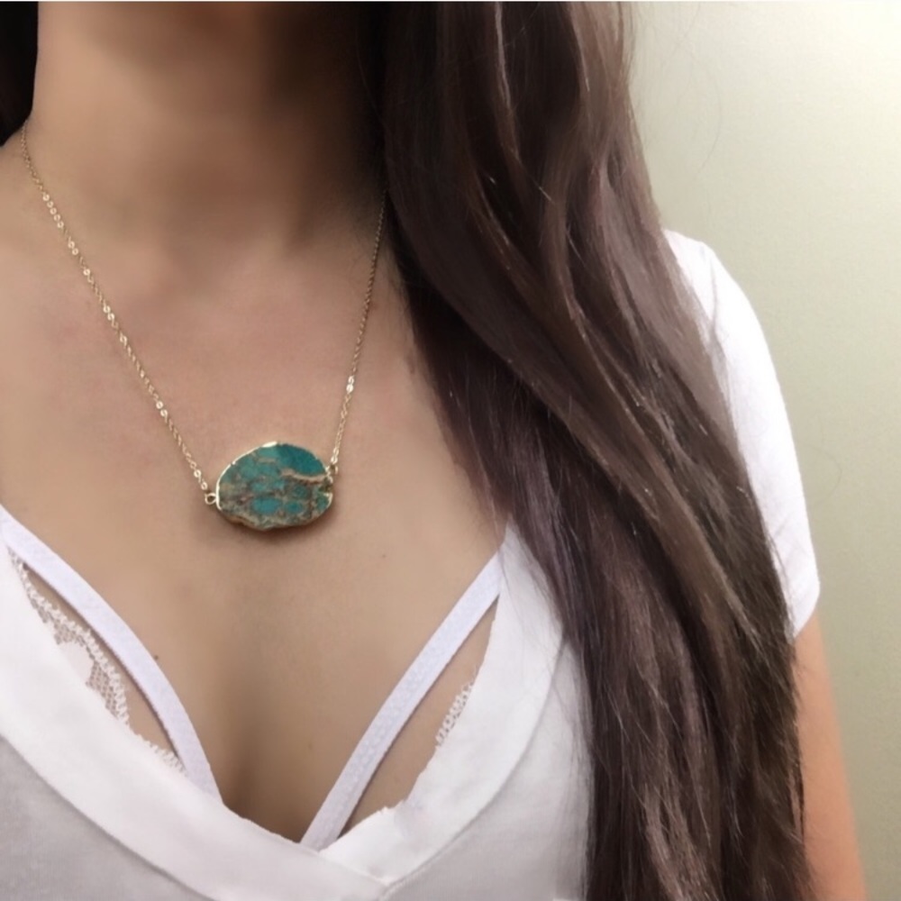 Raw Jasper Sea Sediment 18k Gold Necklace - Picture 6 of 6